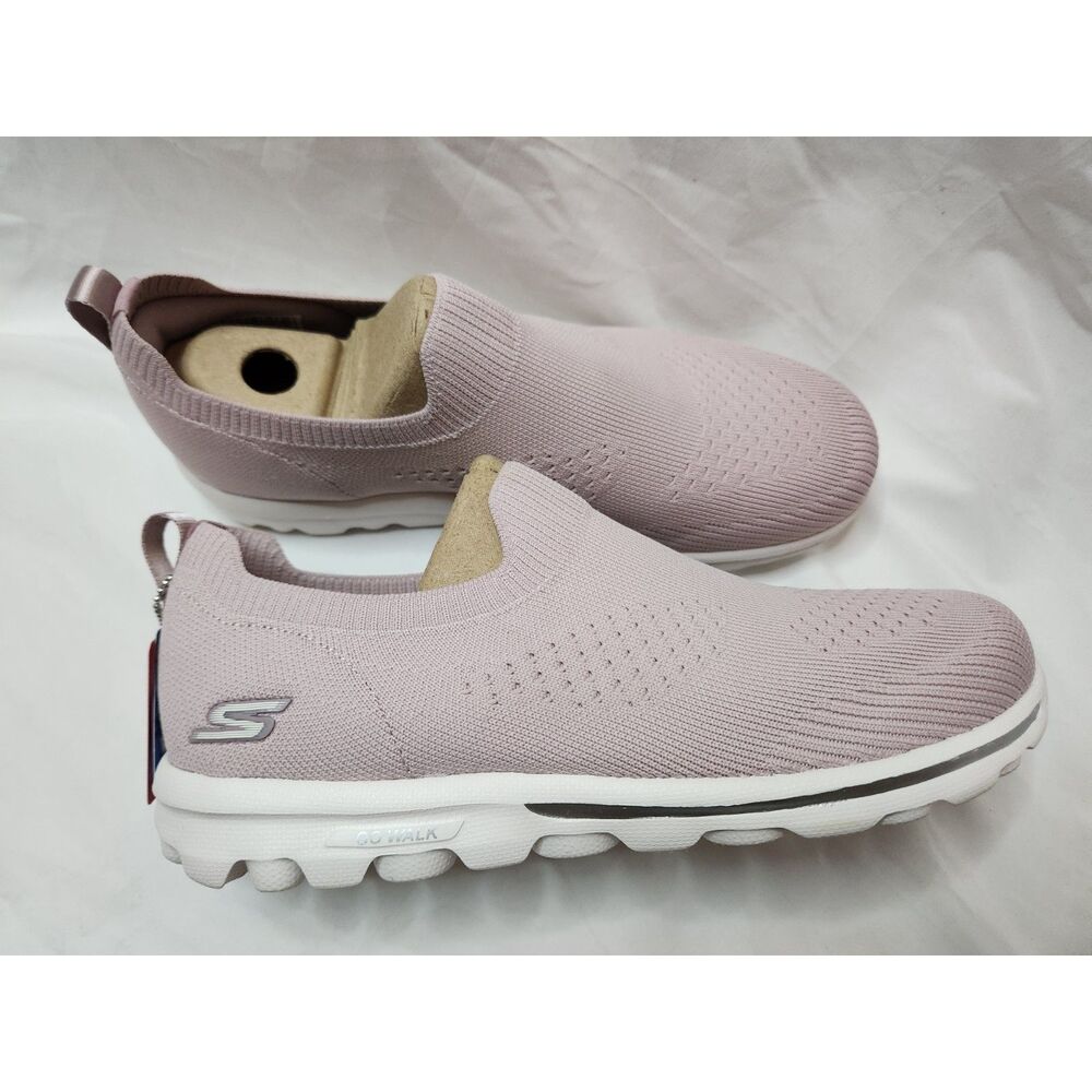 Skechers Performance Go Walk Travel Conzumel Women's size 8 Wide Fit